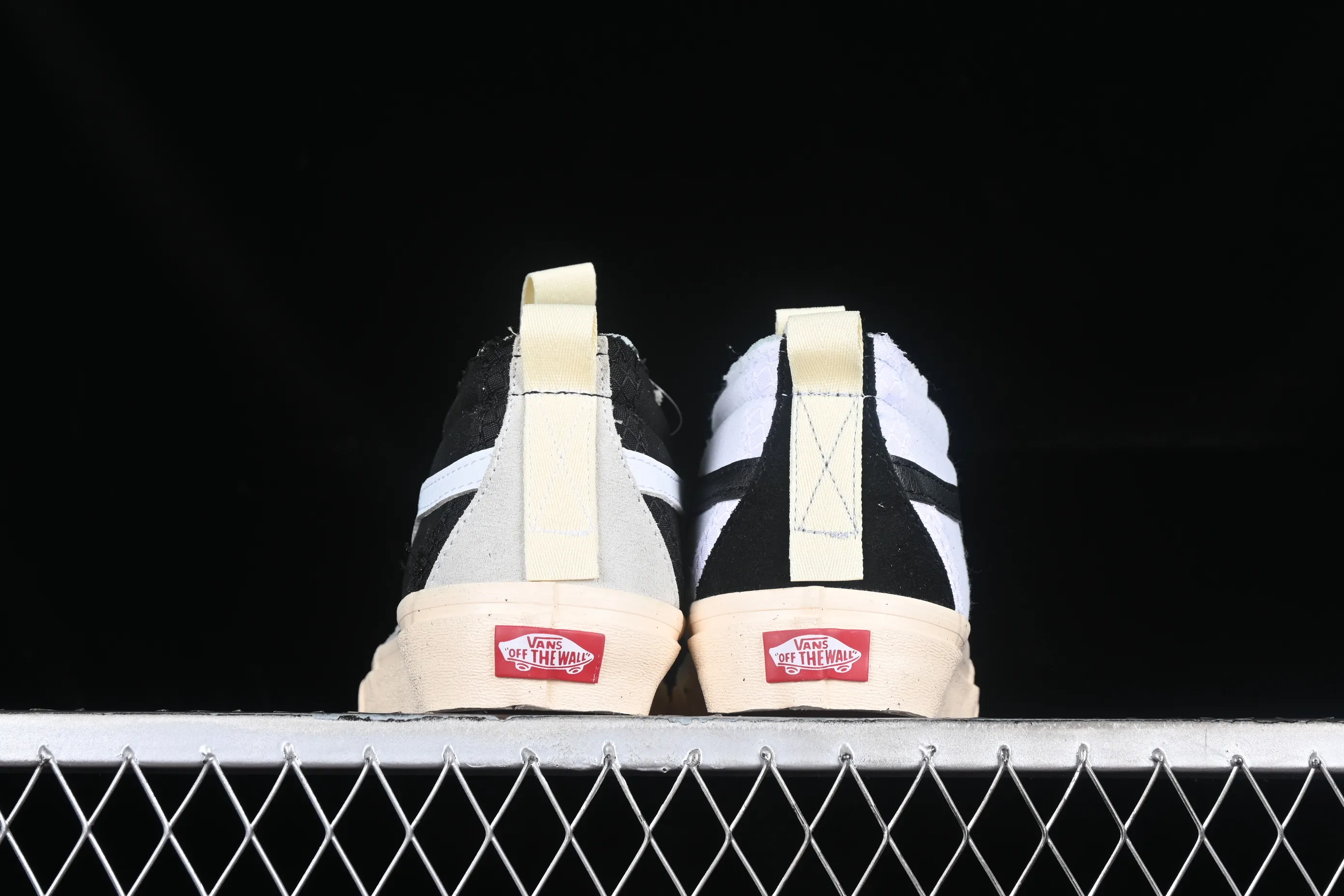 All categories Vans Vans series Vans Mid Vans China A.B.C x Vans Sk8-Hi Ext Vans joint high-top casual sneakers VN000BW6BZW